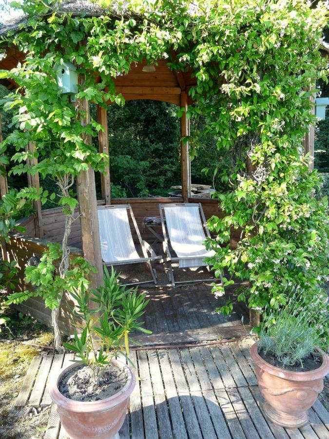 La Capucine Bed & Breakfast Lagnes Exterior photo