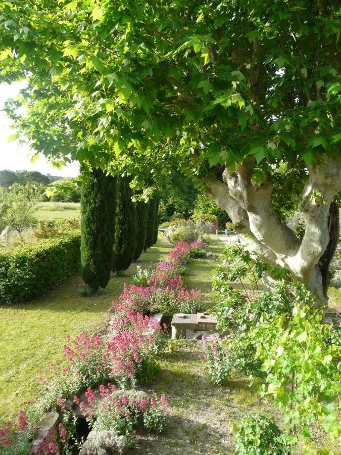 La Capucine Bed & Breakfast Lagnes Exterior photo
