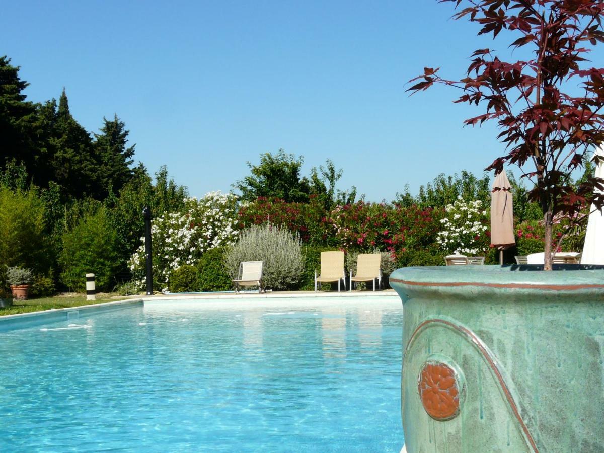 La Capucine Bed & Breakfast Lagnes Exterior photo